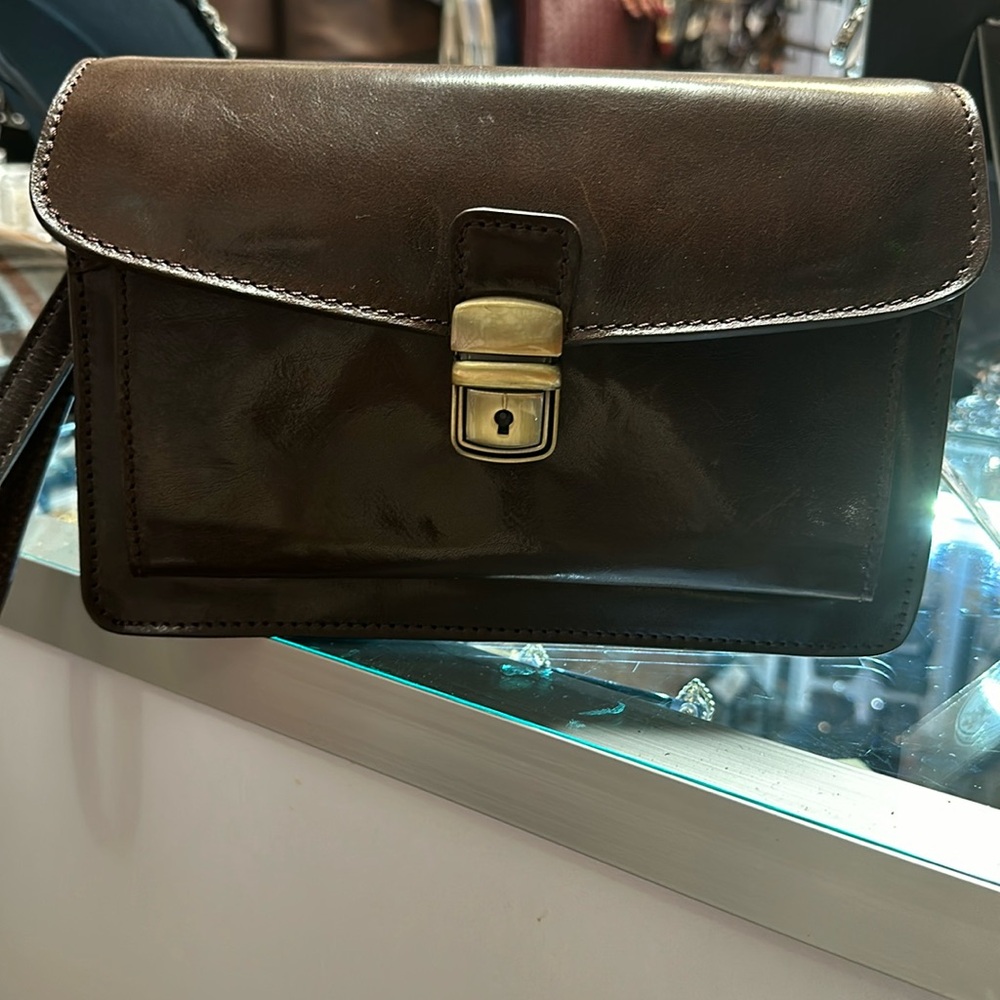 My leather handbag by Charlie Leather